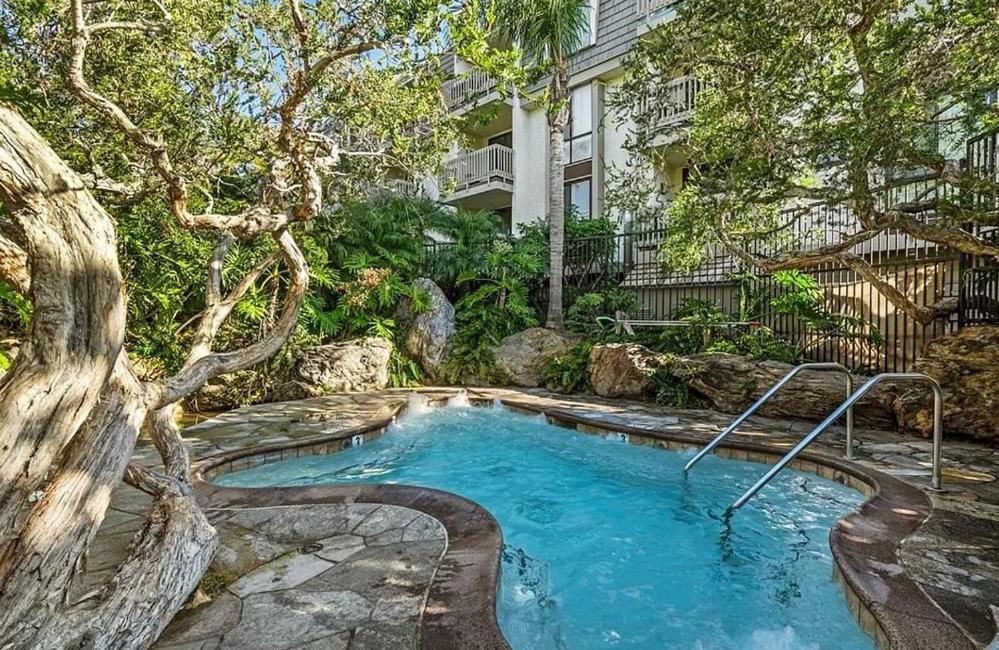 Oceanview Retreat - Steps To The Beach And 2 Pools Oceanside Esterno foto